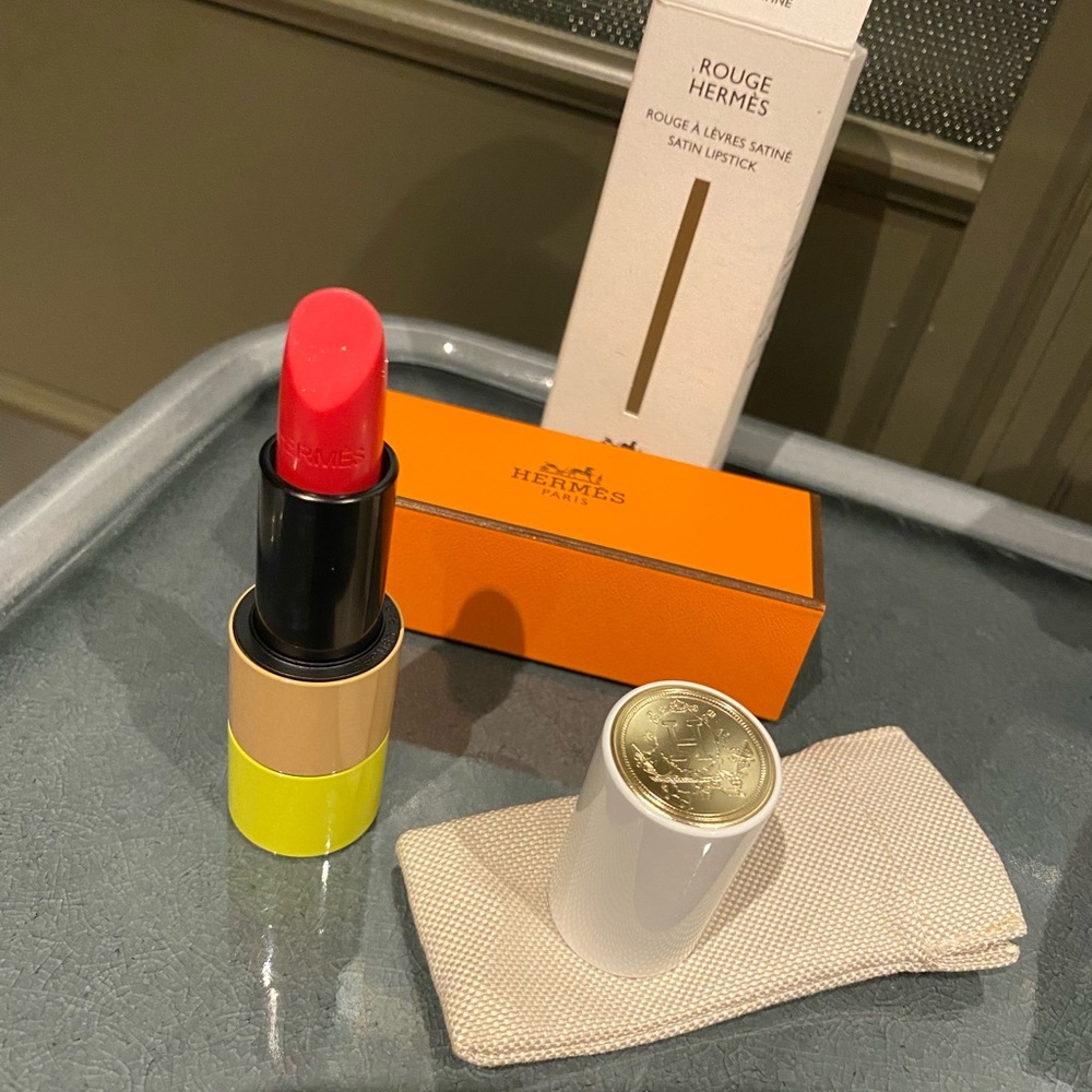 Rouge Hermes Limited Edition Satin Lipstick - Rose Oasis